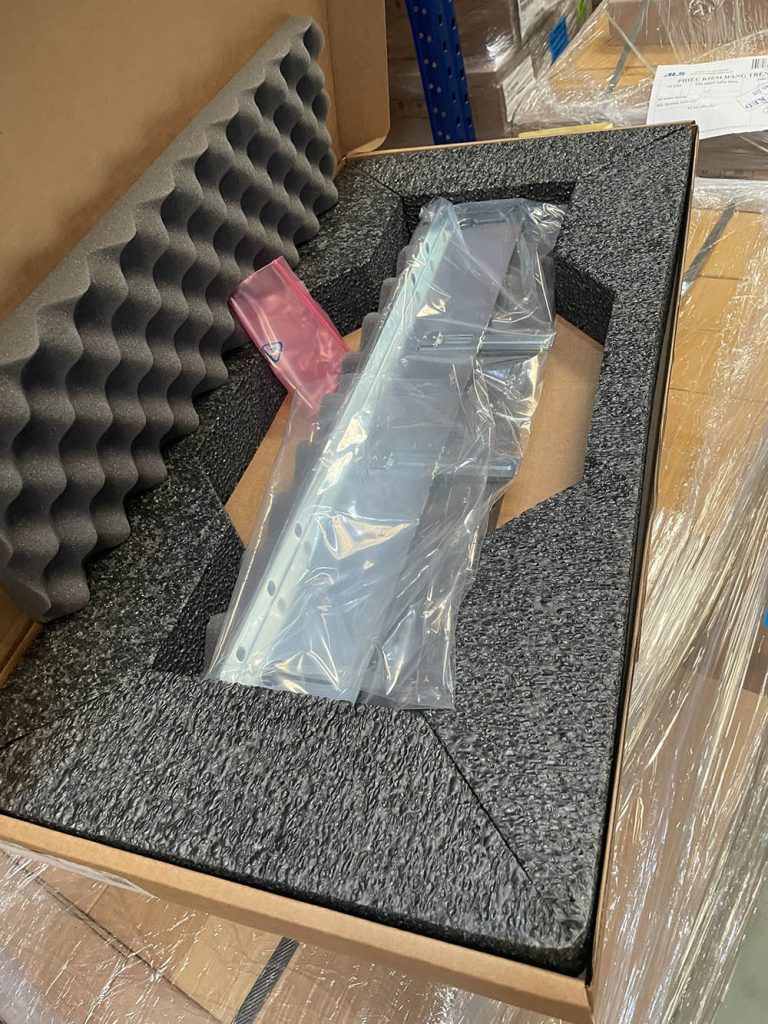 ACC - SR-7s CHASSIS REAR RACKMOUNT KIT - 3HE12471AA