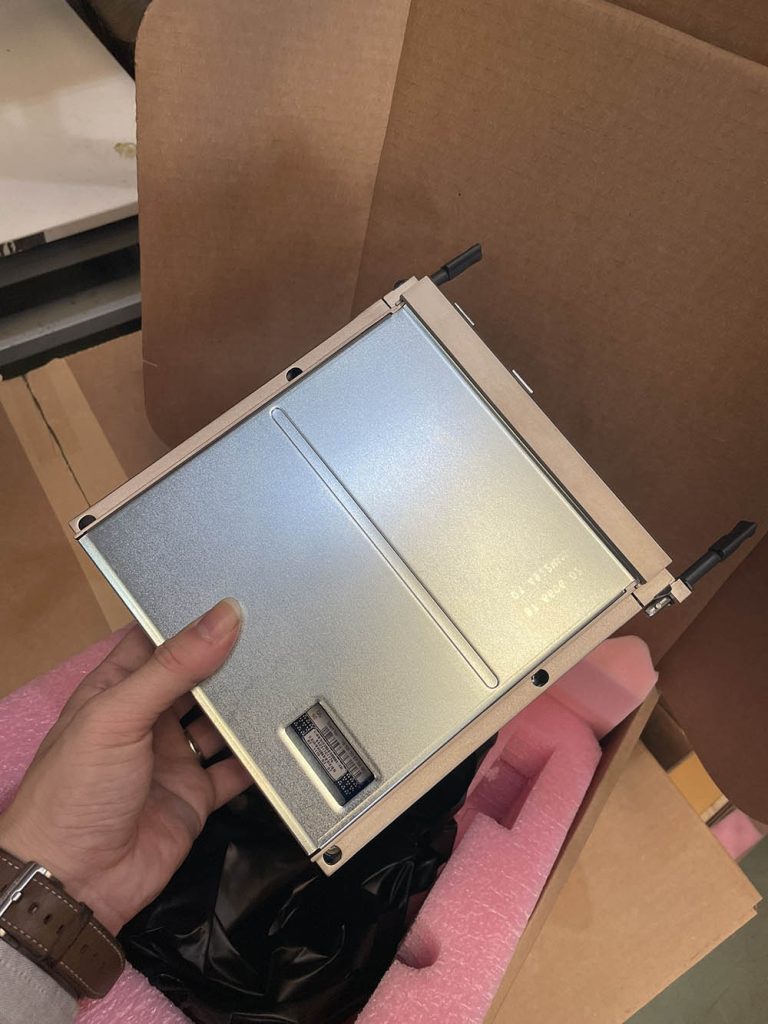 MDA-s - SR-s 2pt QSFP-DD + 2pt QSFP28 -3HE15563AA