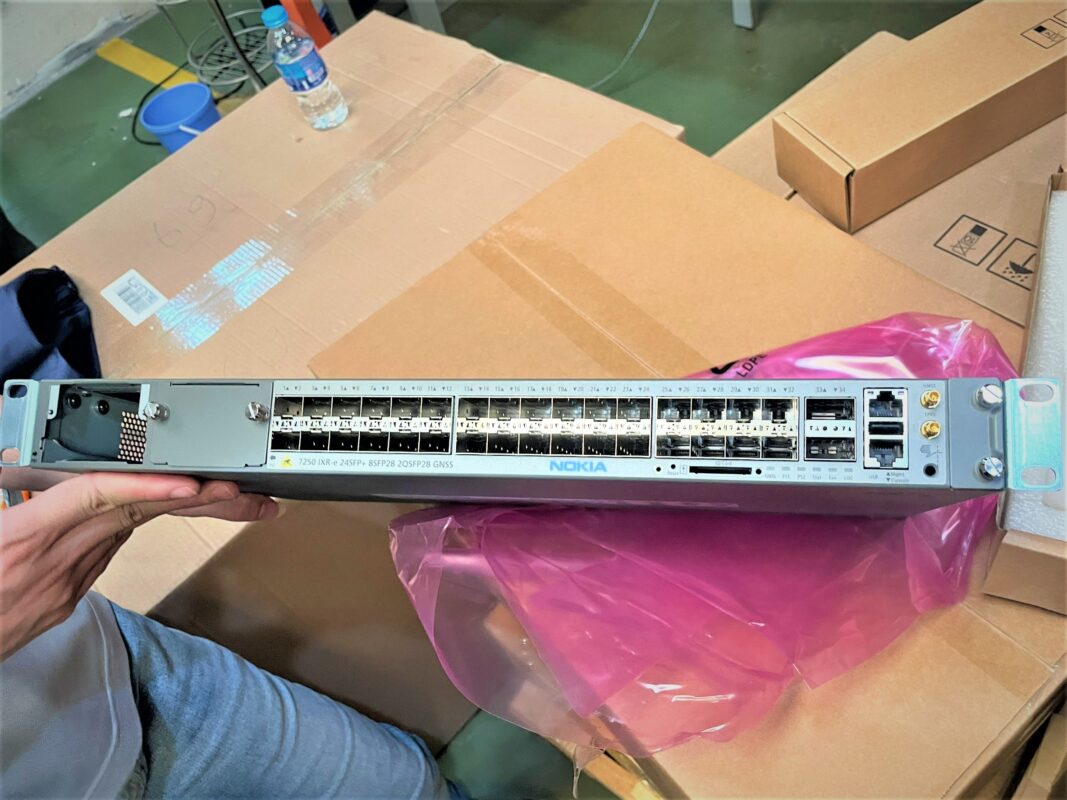 Nokia Router 7250 IXR-e Chassis Components